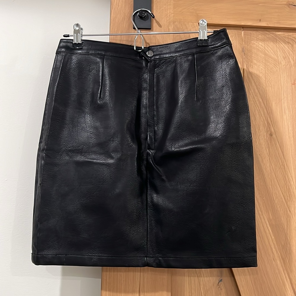 Sunset & Spring faux leather embellished skirt - Picture 4 of 6